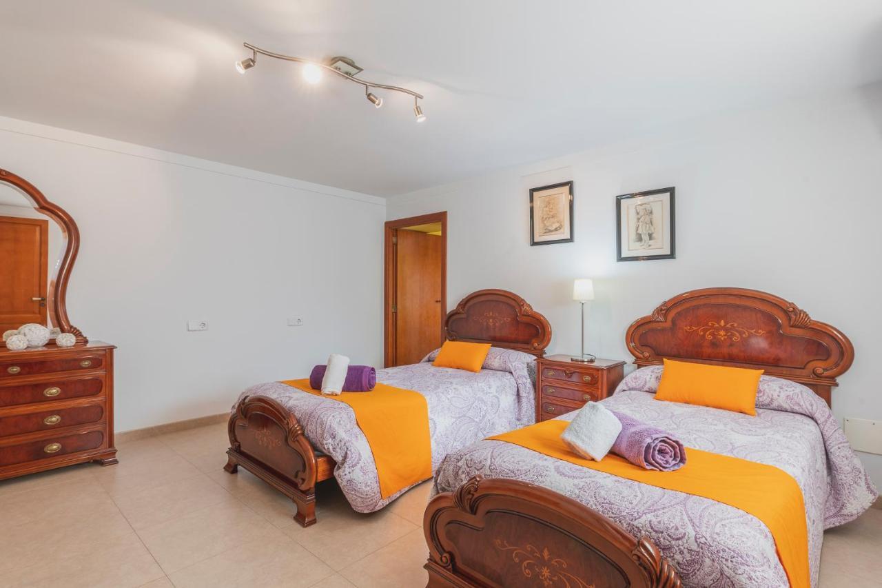 Villa Es Puig Búger Екстериор снимка