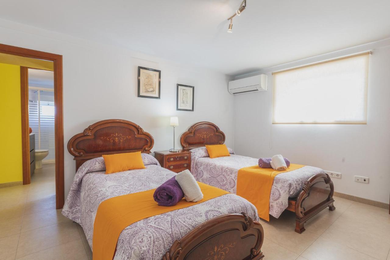 Villa Es Puig Búger Екстериор снимка